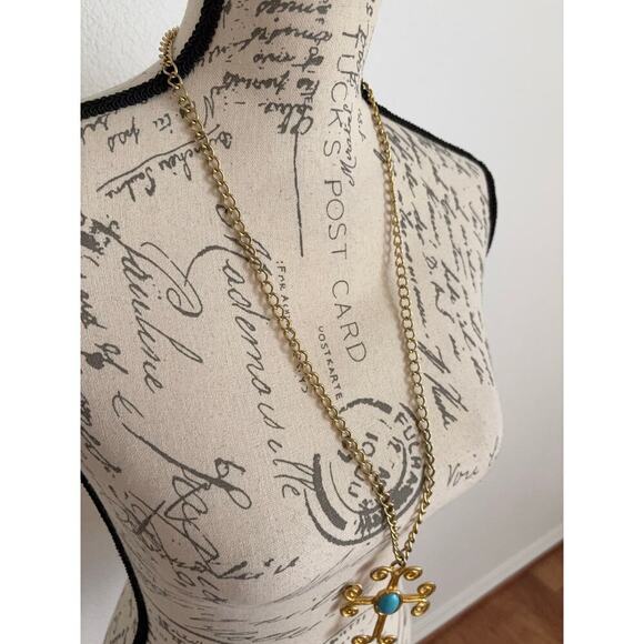 B29 Vintage ART Cross Necklace Faux Turquoise Cabochon Pendant Madonna Gothic - Picture 4 of 8